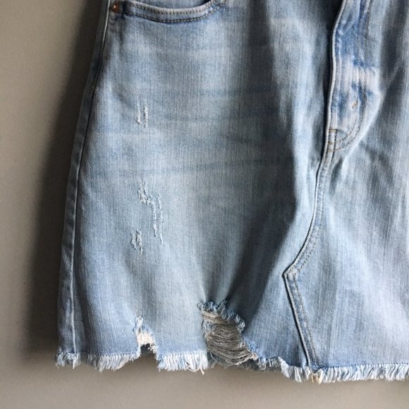 NWT Wild Fable light wash distressed jean mini skirt - Picture 8 of 9